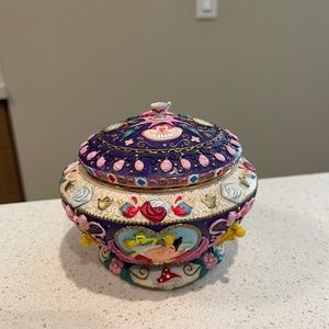 Alice In Wonderland Music Box | RARE